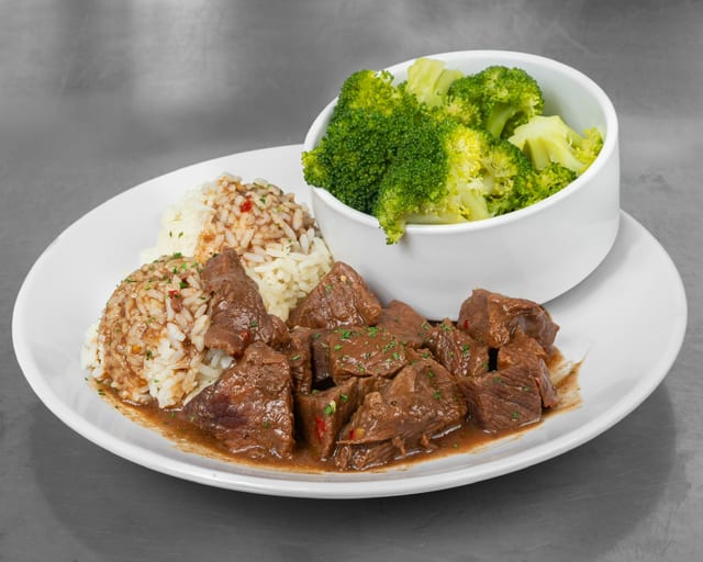 Beef Tips Combo (Sunday’s Only).